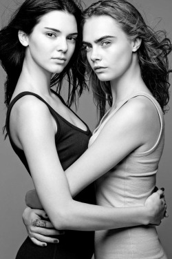 senyahearts:  Kendall Jenner & Cara Delevingne