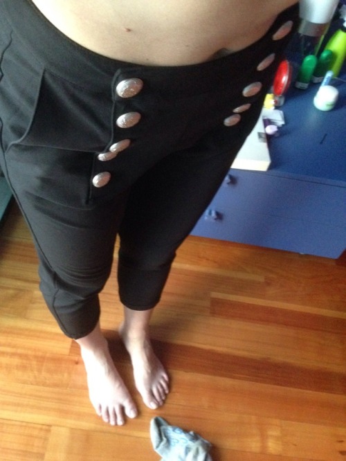 i love these new pants i got because 1) chiseled silver buttons and 2) if worn with a white shirt th