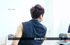 Porn photo  Hoya demonstrating how Dongwoo gets hungry