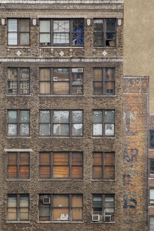 secretcinema1:Many Windows in Chelsea, 2013, Marc Yankus