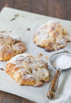 intensefoodcravings:  Almond Croissants |