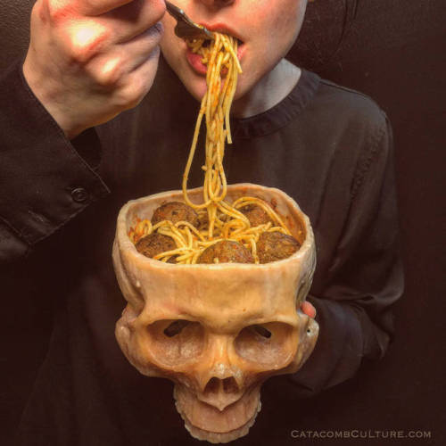 sosuperawesome:  Skull Bowls and Goblet / Pint Glass by Catacomb Culture on EtsySee our ‘skull’ tag Follow So Super Awesome: Facebook • Pinterest • Instagram 