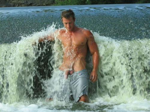 hunternprey:  Frolicking in a mountain stream….God I would love to get a taste of that! 