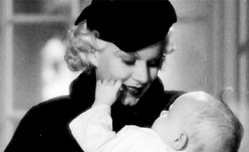 missmarlenedietrich-deactivated:  Jean Harlow with a baby (c.1935) 