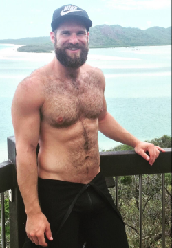 kinky-beards:  Kinky Beards  🔘 The finest choice of sexy horny kinky bearded men.