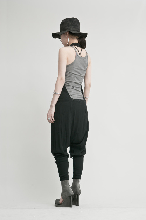 24thofaugustosakajapan: WORLDWIDE SHIPPING TOP &amp; TROUSERS / LOST &amp; FOUNDwww.2