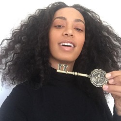 zwamboobs:  soley-solange:   Congratulations to Solange on getting the key to the city of New Orleans!   Omg