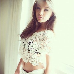 onlysexyasiangirls:  Poa as perfection.