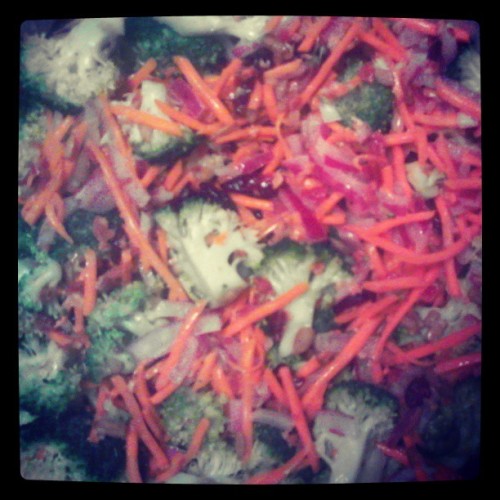 Carrots, Broccoli, Cranberries, Sunflower Seeds, Red Onion, Uncured Bacon, Mrs. BRAGGS Sesame Ginger