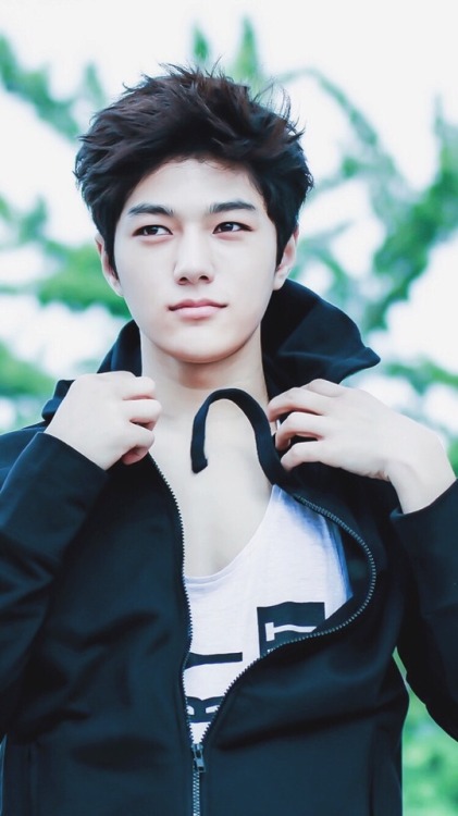 kpapers97:  <<Myungsoo Wallpaper>>  —-> Requested  Infinite’s L