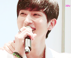 hoontokki:  Kiseop’s multilingual introduction (*≧艸≦) 