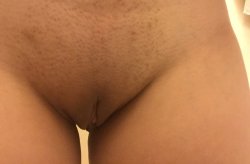 myhotsluts:  who wants to [f]uck this pussy