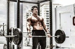 big-strong-tough:  Hwang Chul Soon