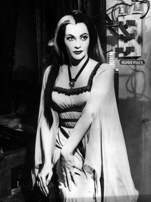 Yvonne De Carlo as Lily Munster