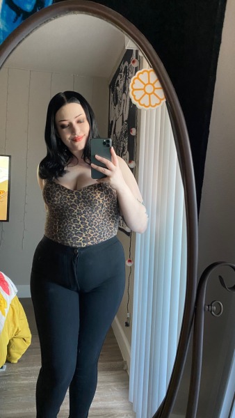 weepingxxxdevil:instagram: amandasytek 💛🥺✨