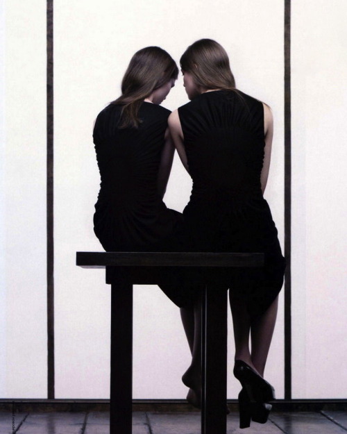 frackoviak:  Irina Kulikova and Kasia Struss by Willy VanderperreJil Sander Fall/Winter 2007 