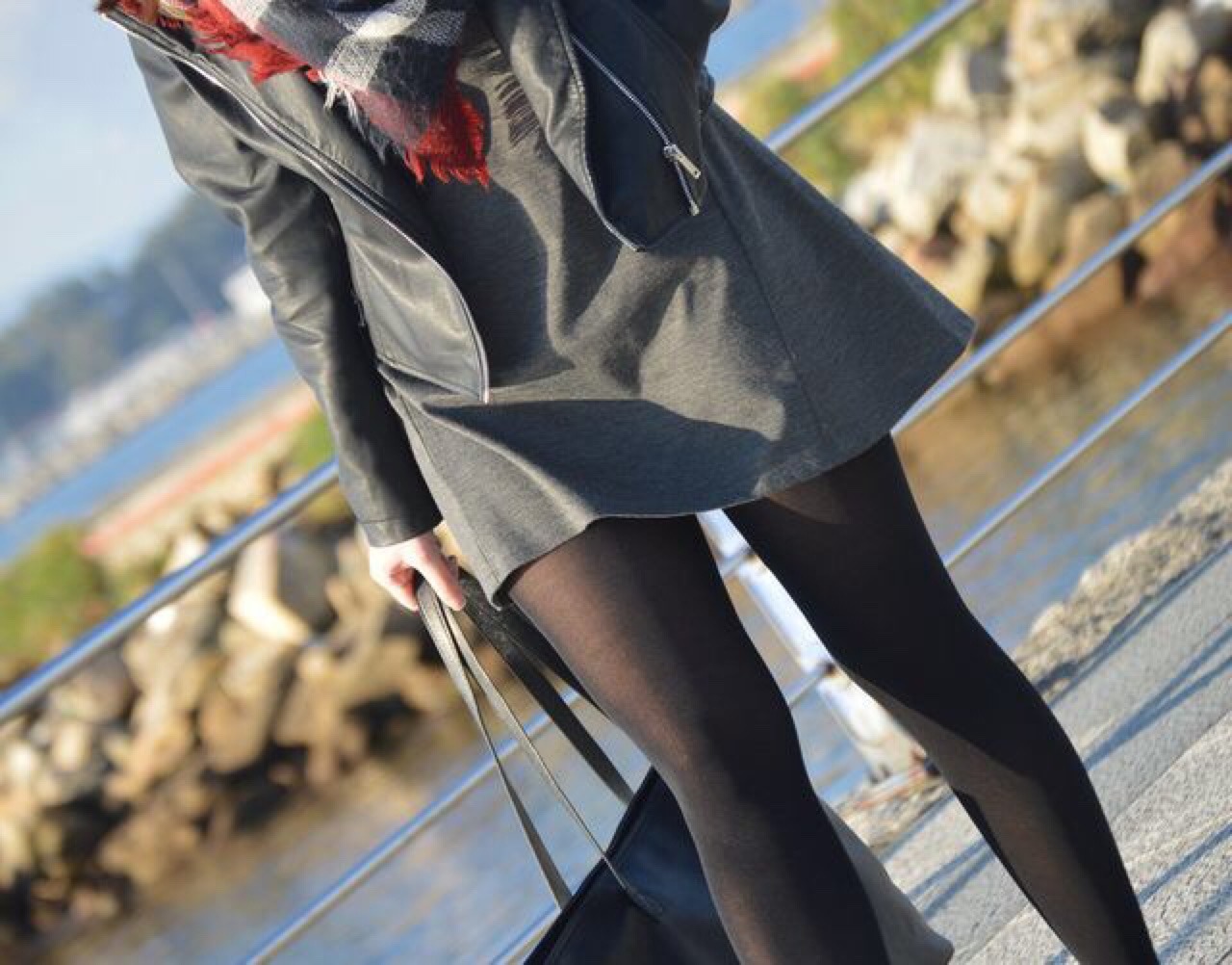 aurozz:  http://www.coco-smile.com/2015/12/grey.html