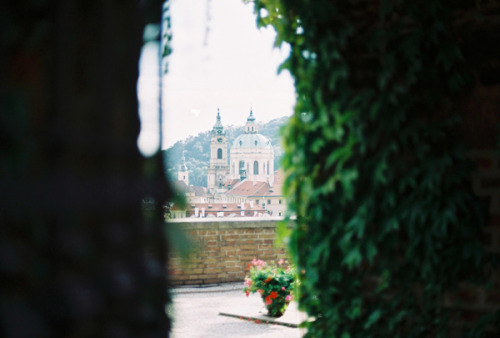 vacilandoelmundo: Prague, Czech Republic (by Irem Cakir)