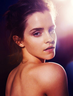 kubirestyle:  adoring-emma:  Natural beauty by James Houston  Emma Watson 