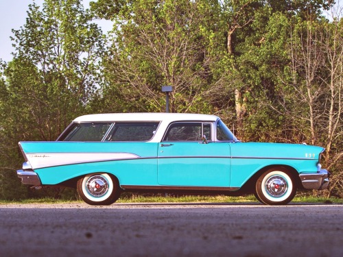 theoldiebutgoodie:1957 Chevrolet Bel Air Nomad.