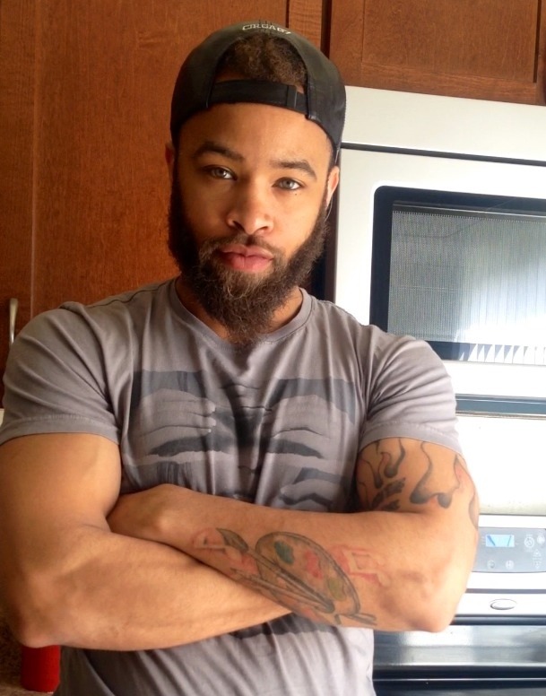 sleezedoutt:  Meet Davon. He’s an Artist 