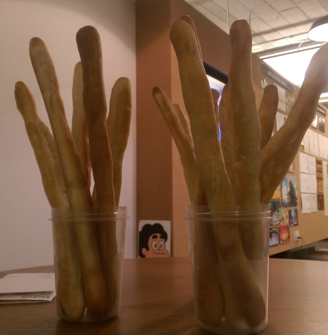 in honor of our new episode tonight, the crewniverse is sharing UNLIMITED BREADSTICKS!!!!!!!