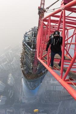 deletingmyself:  Shanghai Tower | Vadim Makhorov