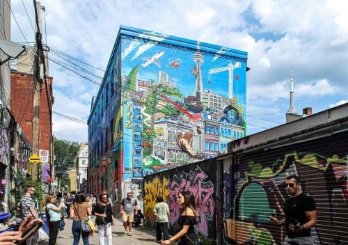 #Uber5000 Mural - Image by @marcanadian via our forum. Use the tag #Urban_Toronto to be featured! #u