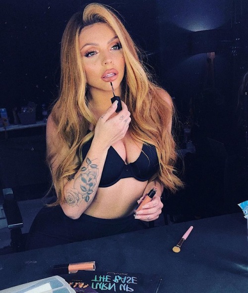 jesynelsonsource:jesynelson: Nearly show time