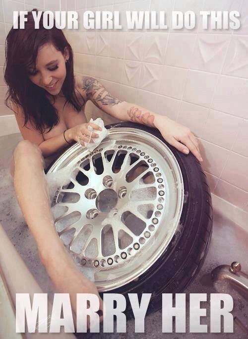 420dongsquad:  yea girl wash my tires in the bathtub its the only way i can get off