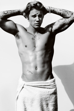 hotcelebs2000:  JUSTIN BIEBER