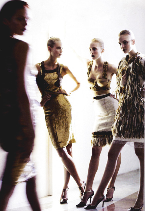 meiselmuse: Elise Crombez,Julia Stegner,Raquel Zimmerman & Caroline Trentini/Vogue US January 20