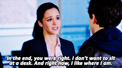  #you think i’m gorrrrrgeous #you want to kiiiiiiiiss me   I don’t even watch this show but I love all the .gifs I’m seeing about it.