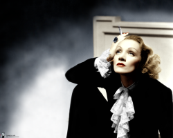 jayneluvsmoke:  Dietrich THE sexy smoking icon lives on - guess which is my tribute photo! xx 