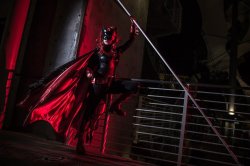 Batwoman Cosplay: Fighting the Fight by Khainsaw