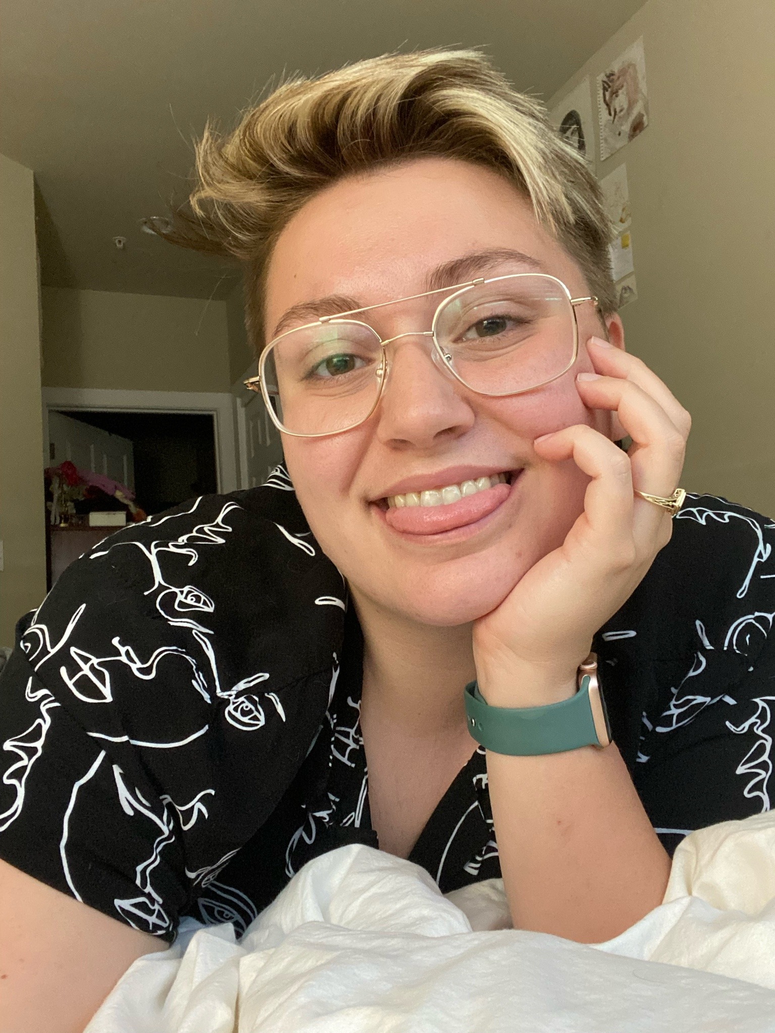 hausmensch:Recently 😉She/her