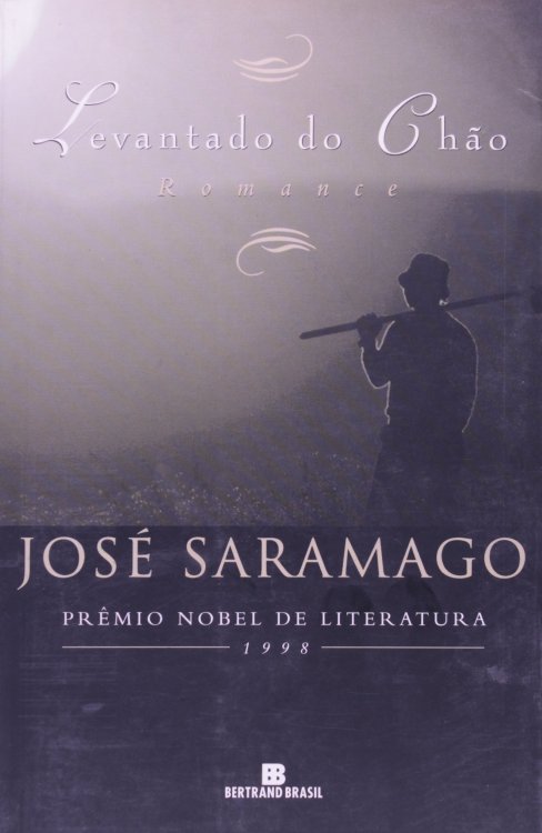 José Saramago publicou Levantado do chão em 1980. O livro foi escrito em dois períodos: o primeiro, em dois dias para as quatro primeiras páginas; o segundo, em alguns meses. O romance foi resultado de sua estadia em Lavre, povoado de...