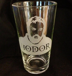 thedrunkenmoogle:  Hodor Pint Glassby FanArtGlassware - ฟ.00  …Hodor.