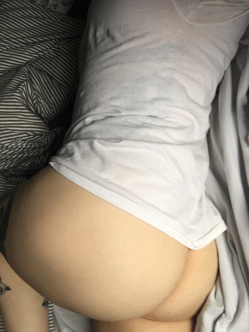 satanslilslut666:  Good morning, it’s raining