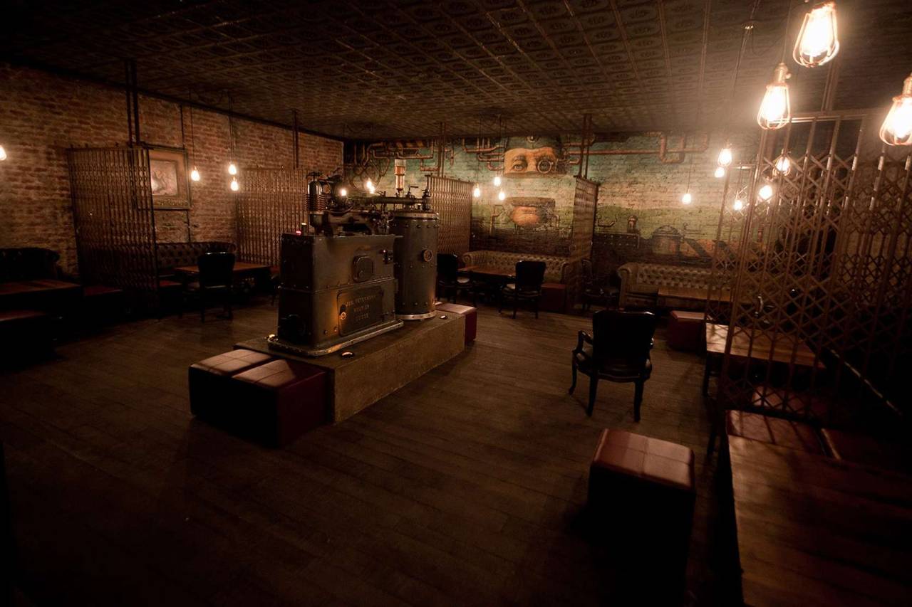 steampunktendencies:  Victoria Brown Bar, Buenos Aires, Argentine. 