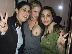 Sexy Hot Party Pics