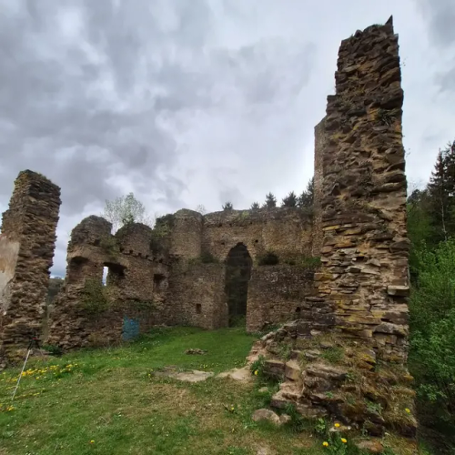 Burg Ruine Neublankenheim Eifel
