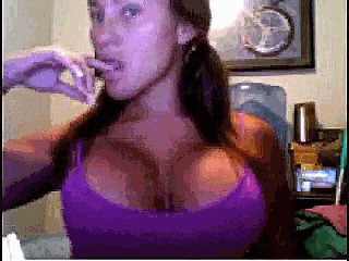 Porn musculargirlsinmotion:  Latina pec bounce photos