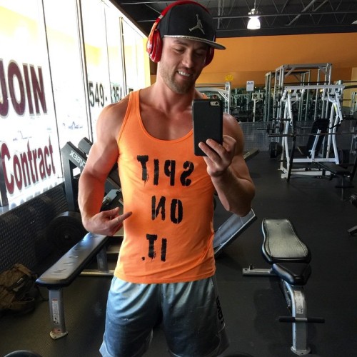 ryanrosexxx:  It’s a hit at the gym let me know if you need directions 😜 (at Gold’s Gym Cape Coral)