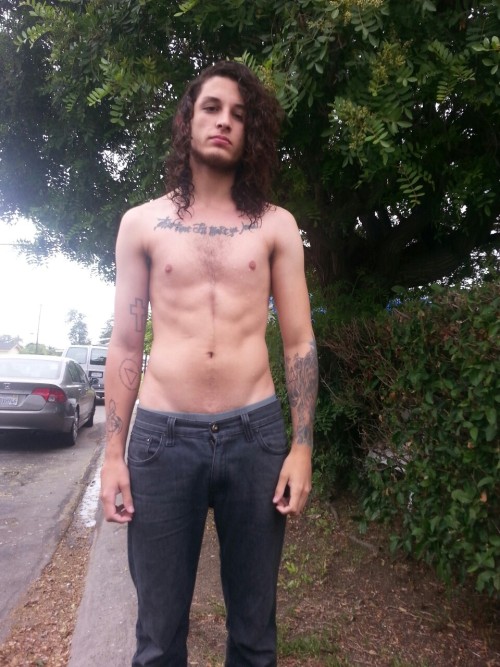 ...AND YET ANOTHER UNNECESSARY GAY NUDITY BLOG