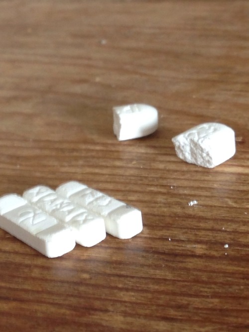 doll-ghost:jacob-xero:3 2mg xanax and 1 10mg Oxycodonei wish i had a proper dose of xanax bc i am go