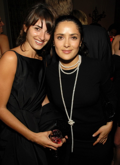 ohpenelopecruz: Penelope &amp; Salma