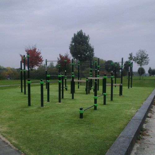 Look wat I found!  #calisthenics #park #fitness #bodybuilding #weightlifting #powerlifting #strength