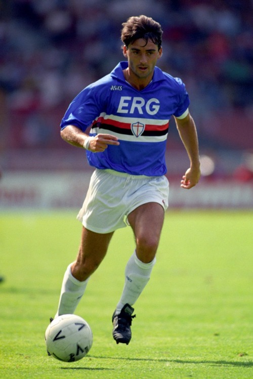 esfericobalon:
“ Control visual
Roberto Mancini, Sampdoria 1982-1997.
”