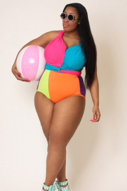 killerkurves:  Essie Golden in BRIGHT DELIGHT WRAP SWIMSUIT [follow / similar posts] Certified #KillerKurves